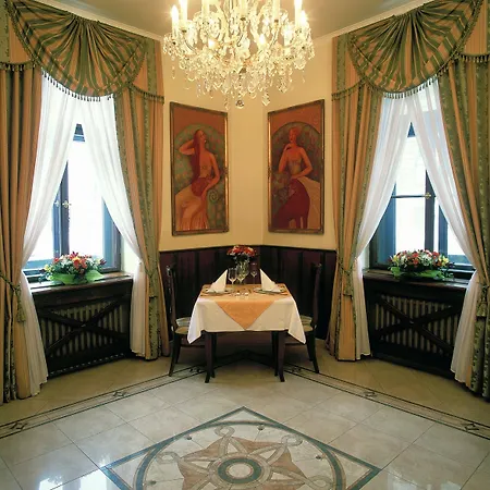 Hotell Garden 4*