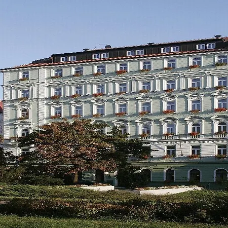 Garden Hotell
