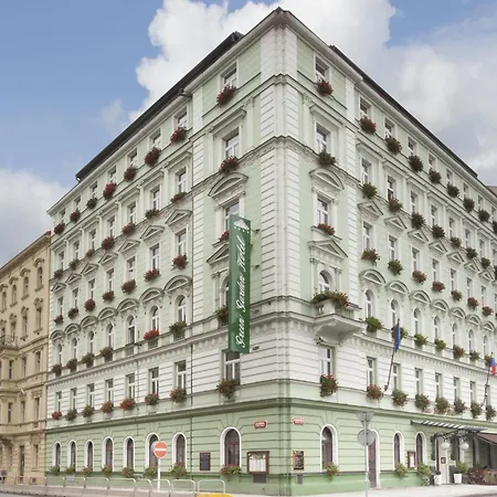 Garden Hotel