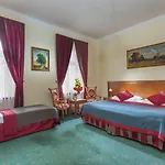Garden 4*