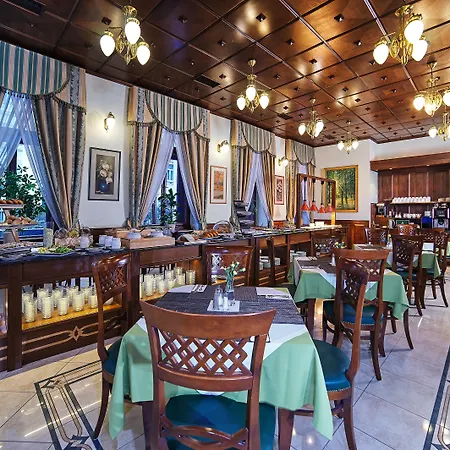Garden Hotel Praga