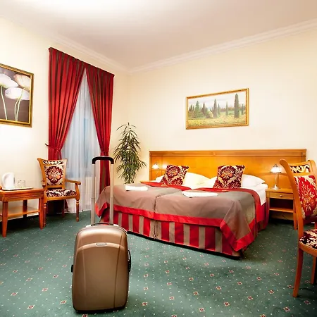 Hotel Garden 4*