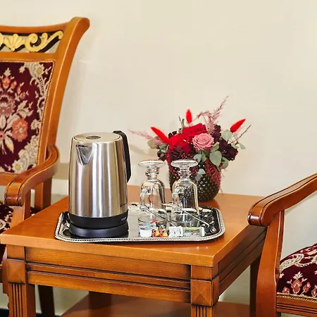 Garden Hotel 4*