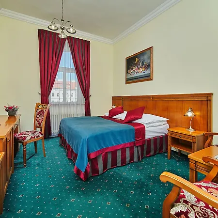 Garden Hotel 4*