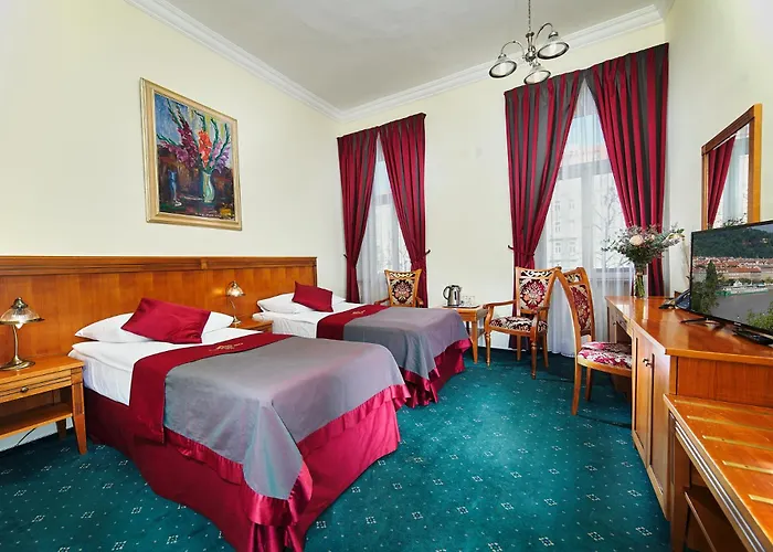 Garden Hotel