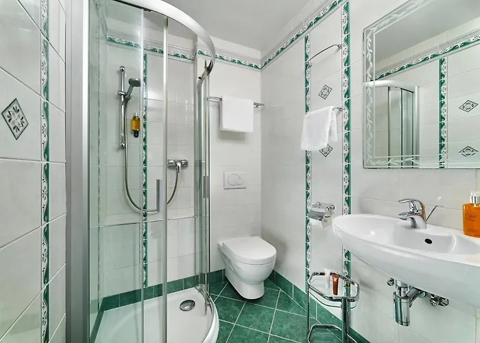 Garden Hotel 4*