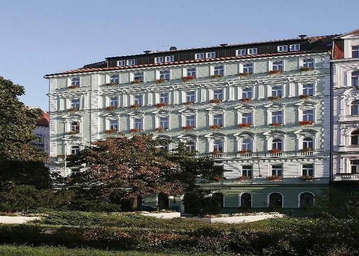 Garden Hotel