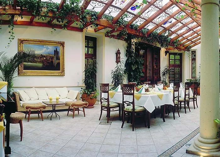Garden Hotel Praga