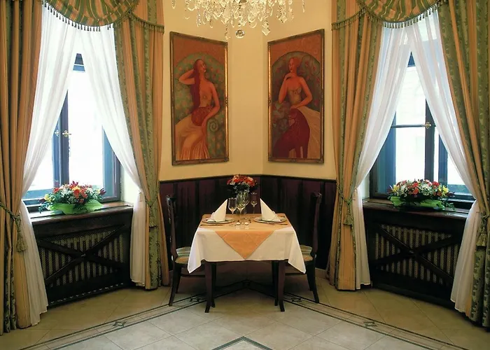 Garden Hotel 4*